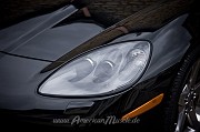 076